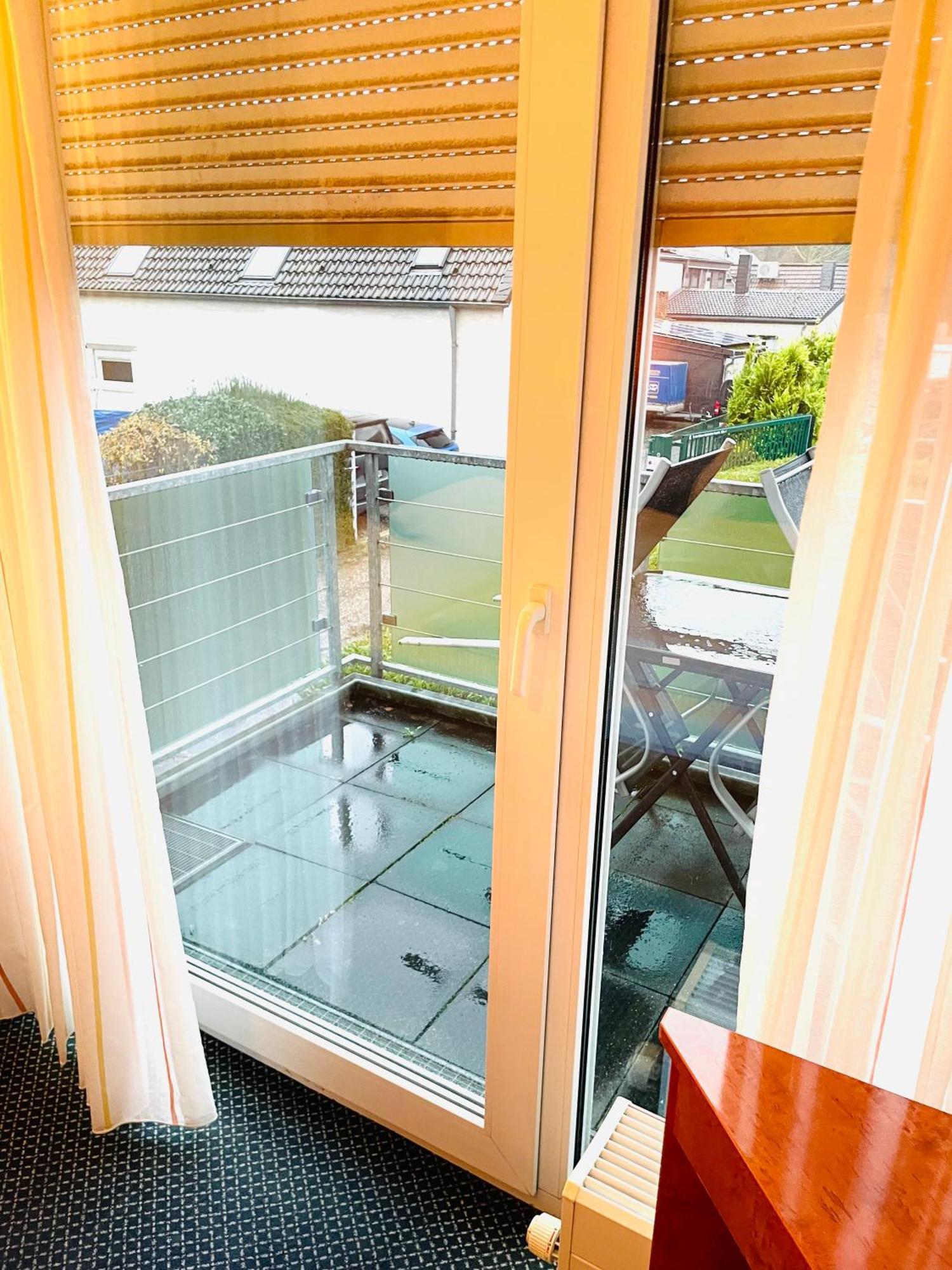 Hotel Merkenich Кёльн Экстерьер фото